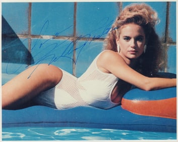 Kelly Preston signed photo