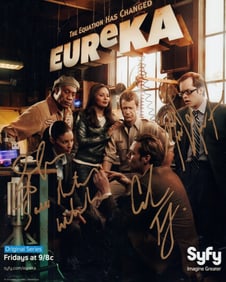 Eureka cast signed photograph