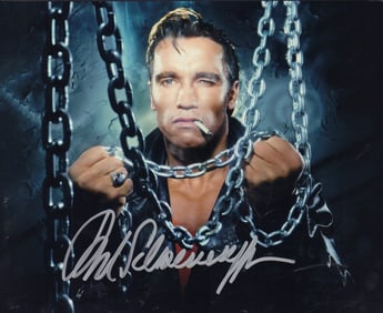 Arnold Schwarzenegger signed photograph