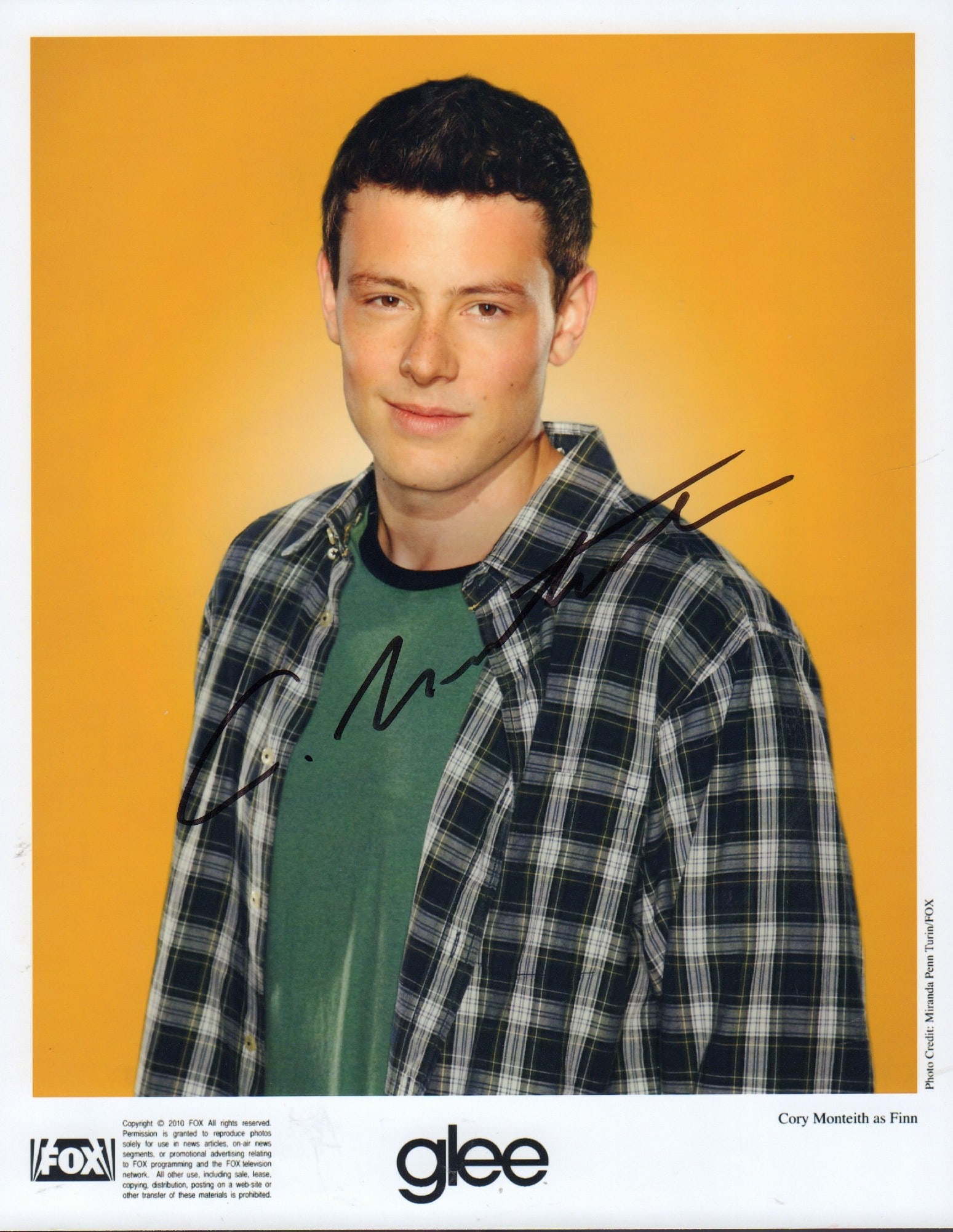 Corey Monteith signed photo: Glee signed 8x10 by actor who died of drug overdose while filming the series scarce This item comes with a fully illustrated serial numbered letter of authenticity guaranteeing its authenticity for th
