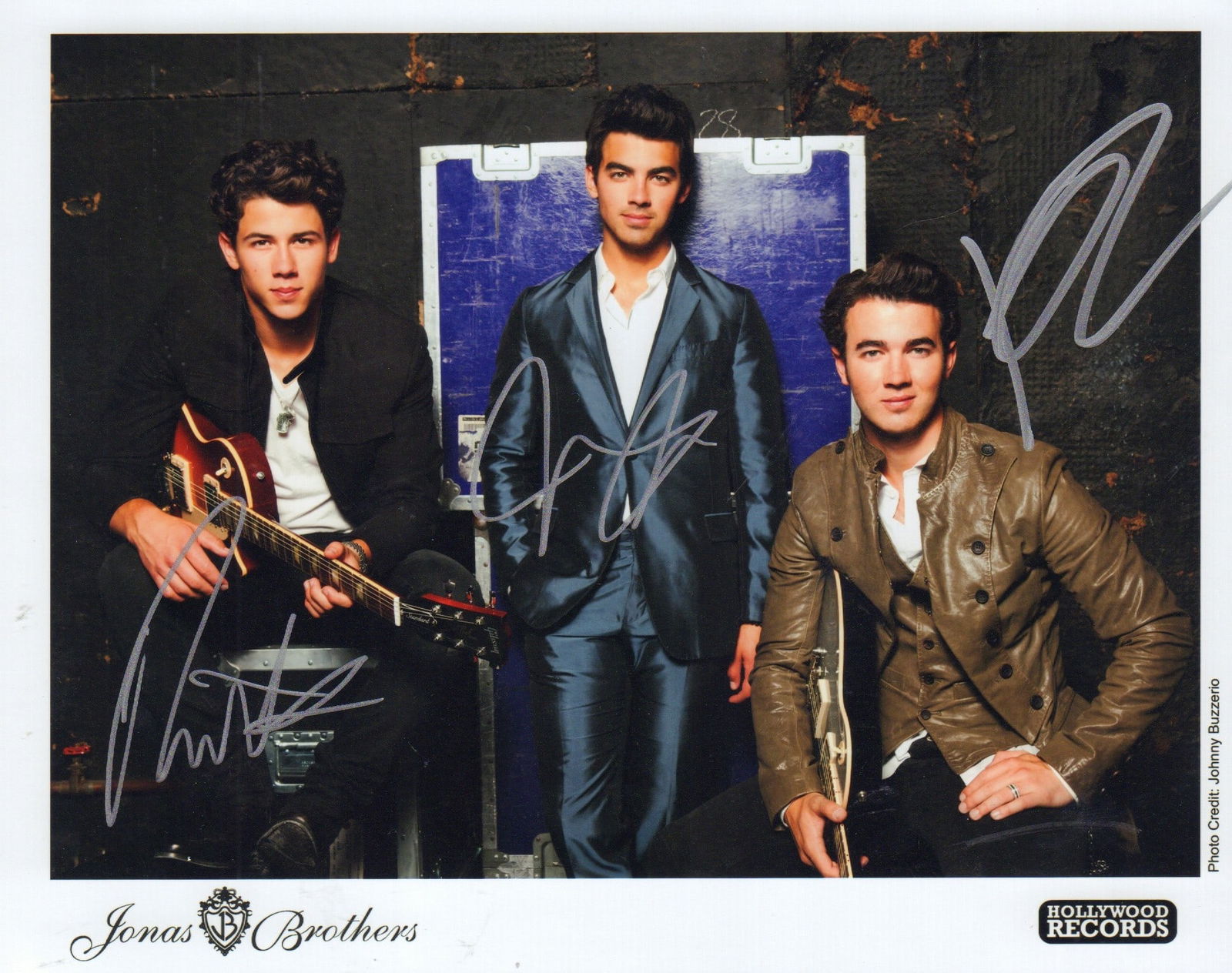 Jonas Brothers signed photo (1 of 1)
