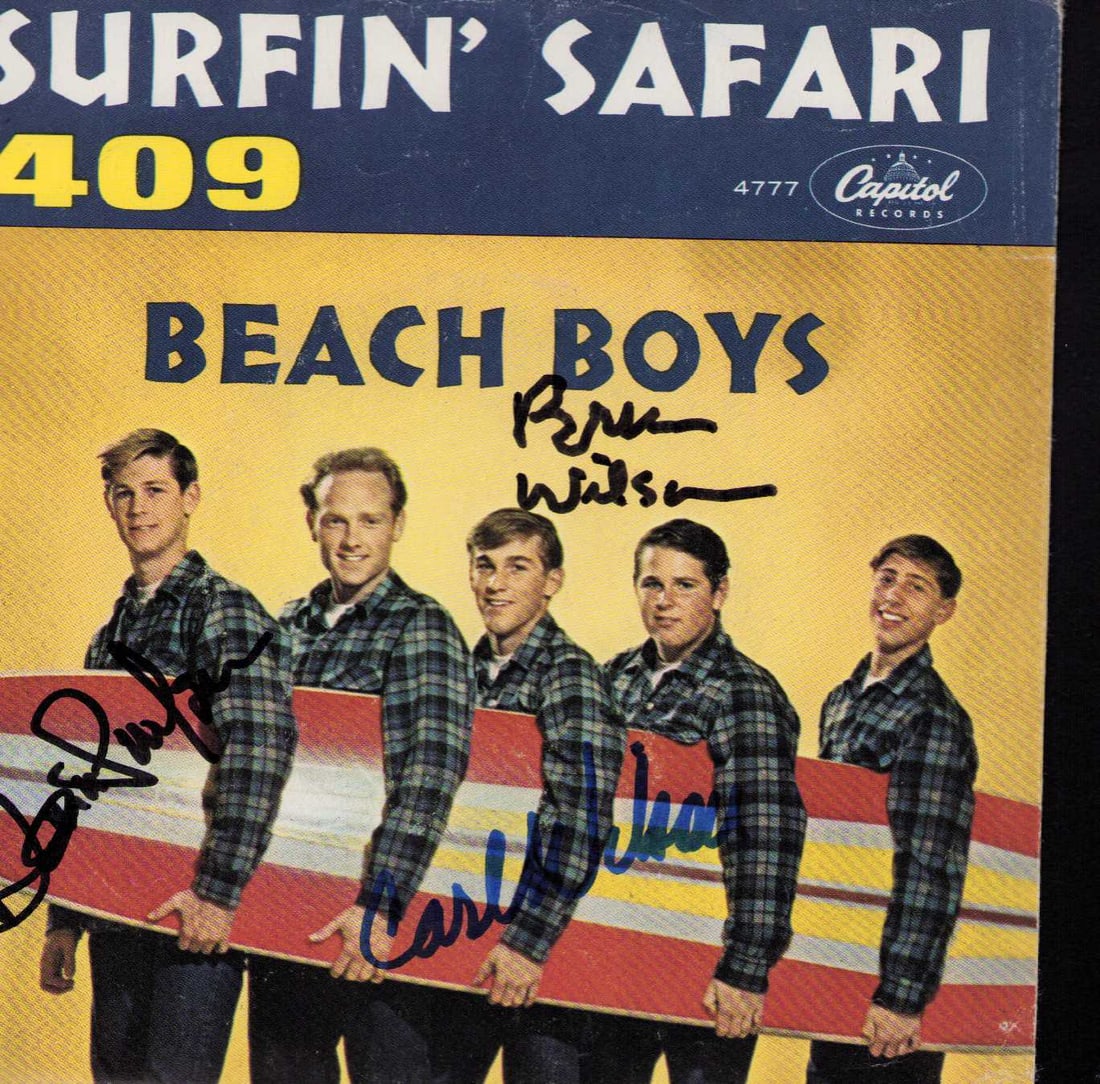 Beach Boys signed Surfin Safari 45rpm record (1 of 1)