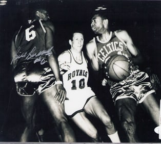 Bill Russell signed photo