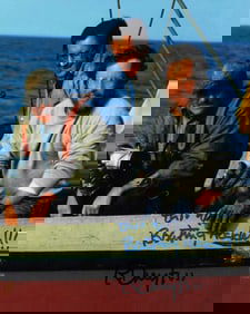 Richard Dreyfuss signed Jaws photo with line