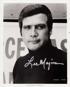 Lee Majors signed photograph