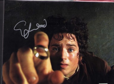 Elijah Wood Lord of the Rings signed photograph