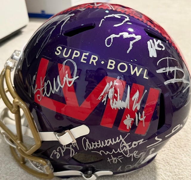 Superbowl mutiiple legends signed helmet (1 of 3)