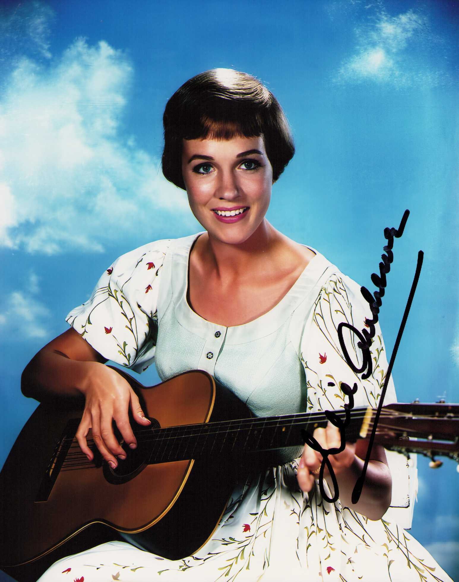 Julie Andrews signed photograph (1 of 1)