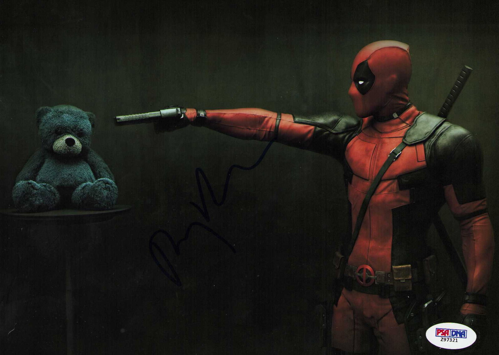 Ryan Reynolds signed Deadpool photograph PSA (1 of 1)