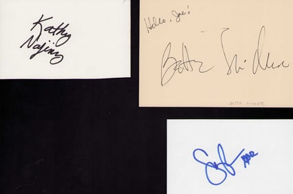 Hocus Pocus cast set of signatures