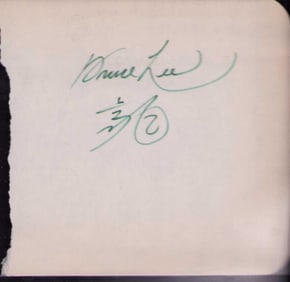 Bruce Lee signature