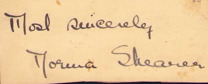 Norma Shearer signature