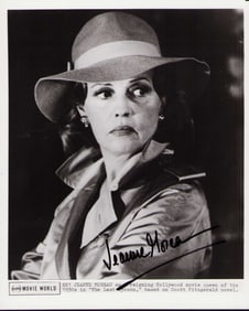 Jeanne Moreau signed photograph