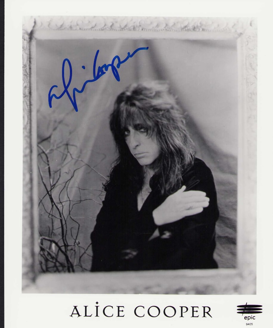 Alice Cooper signed photo (1 of 1)