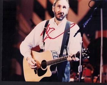 Pete Townshend signed photograph