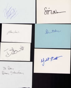Alien cast set of signatures