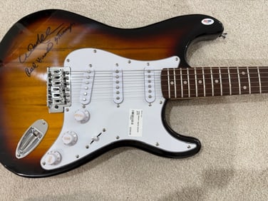 Willie Nelson signed electric guitar PSA DNA with phrase