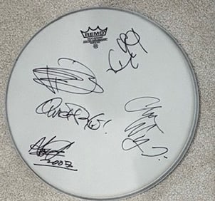 Quiet Riot signed drumhead