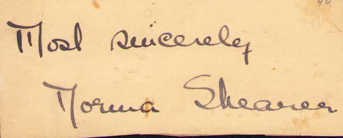 Norma Shearer signature