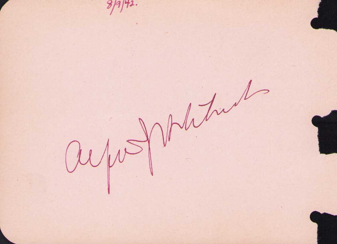 Alfred Hitchcock signature (1 of 1)