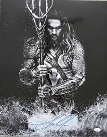 Jason Momoa 11x14 Aquaman signed photograph JSA