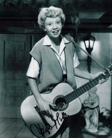 Haylie Mills signed photograph