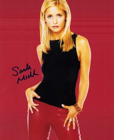Sarah Michelle Geller signed photograph