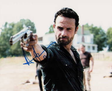 Andrew Lincoln Walking Dead signed photograph: Walking Dead as Ric signed 8x10 photograph Certificate of AuthenticityEVERY item in this auction comes with at minimum a full illustrated serial numbered COA signed by the worlds leading authenticator