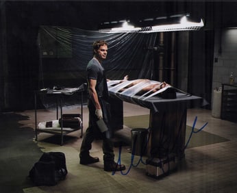Michael C Hall Dexter signed photograph