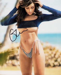 Olivia Culpo signed photograph: Sexy bikini clad signed photograph Certificate of AuthenticityEVERY item in this auction comes with at minimum a full illustrated serial numbered COA signed by the worlds leading authenticator in Ente