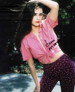 Demi Moore signed photograph sexy: Sexy YOUNG signed 8x10 of the legend Certificate of AuthenticityEVERY item in this auction comes with at minimum a full illustrated serial numbered COA signed by the worlds leading authenticator in En