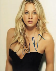 Kaley Cuoco signed sexy photograph