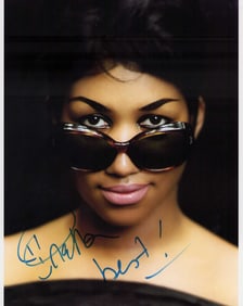 Aretha Franklin signed photograph