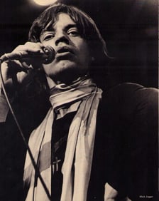 Mick Jagger rare 1975 signed photograph