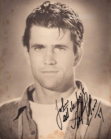 Mel Gibson signed 11x14 photograph
