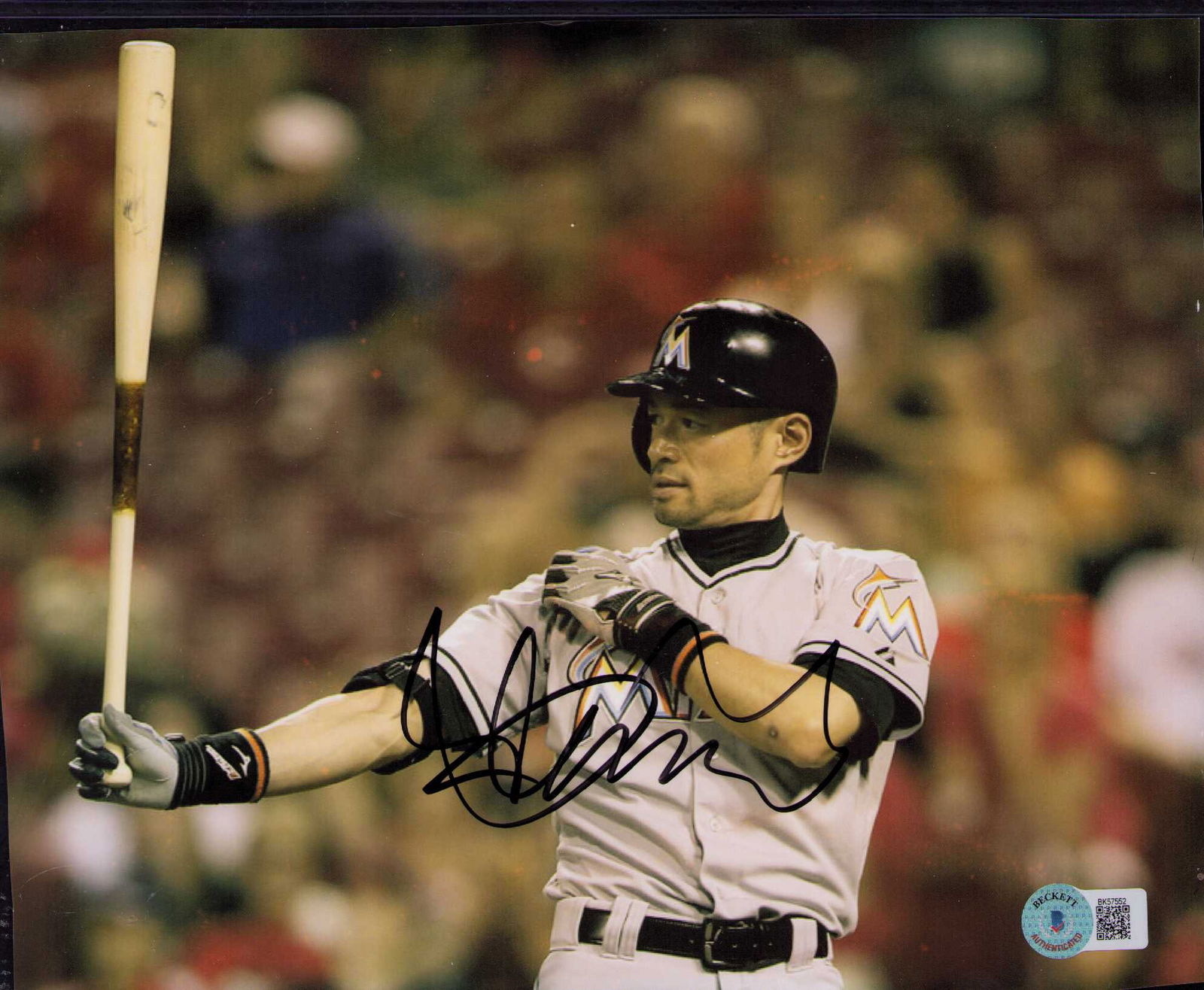 Ichiro Suzuki signed photograph (1 of 1)