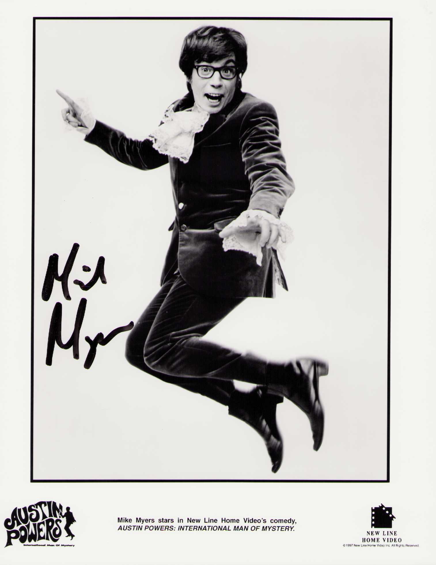 Mike Myers signed photograph (1 of 1)
