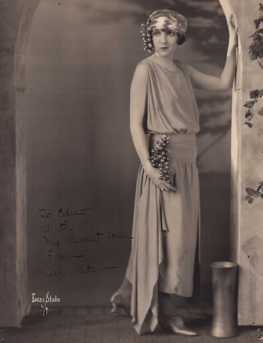 Carmelita Geraghty signed photograph (1 of 1)