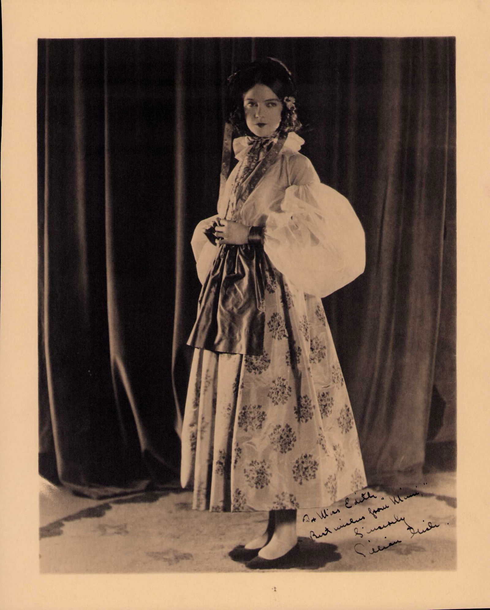 Lilliam Gish signed 9x12 photograph (1 of 1)