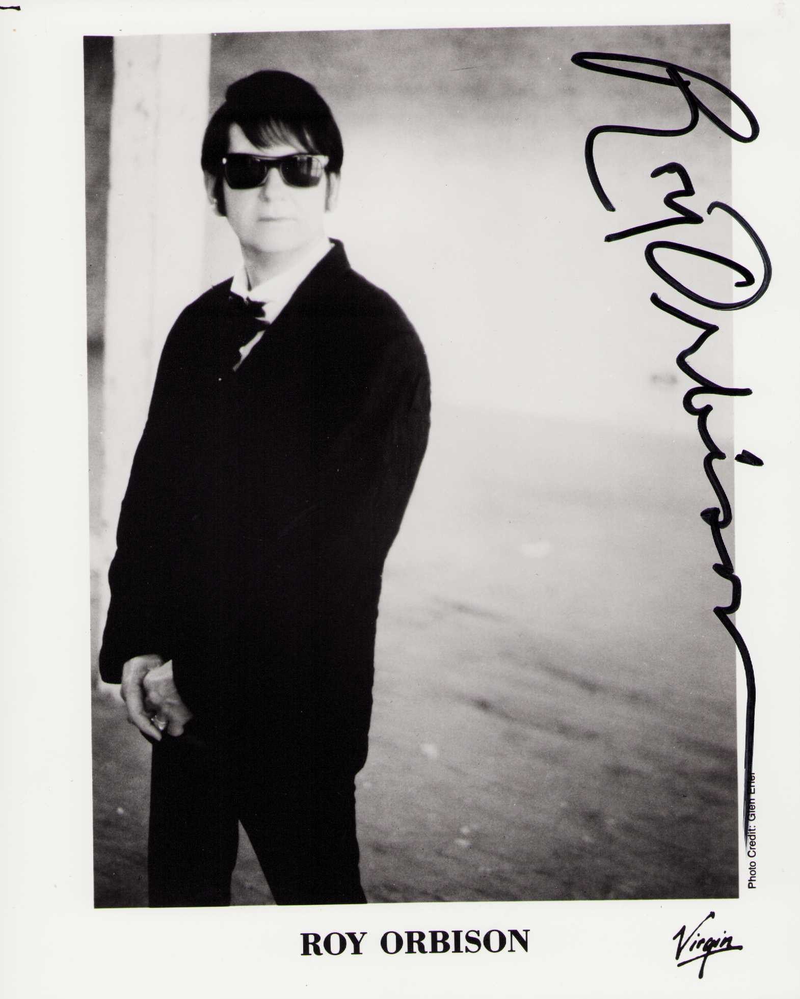 Roy Orbison signed photograph (1 of 1)