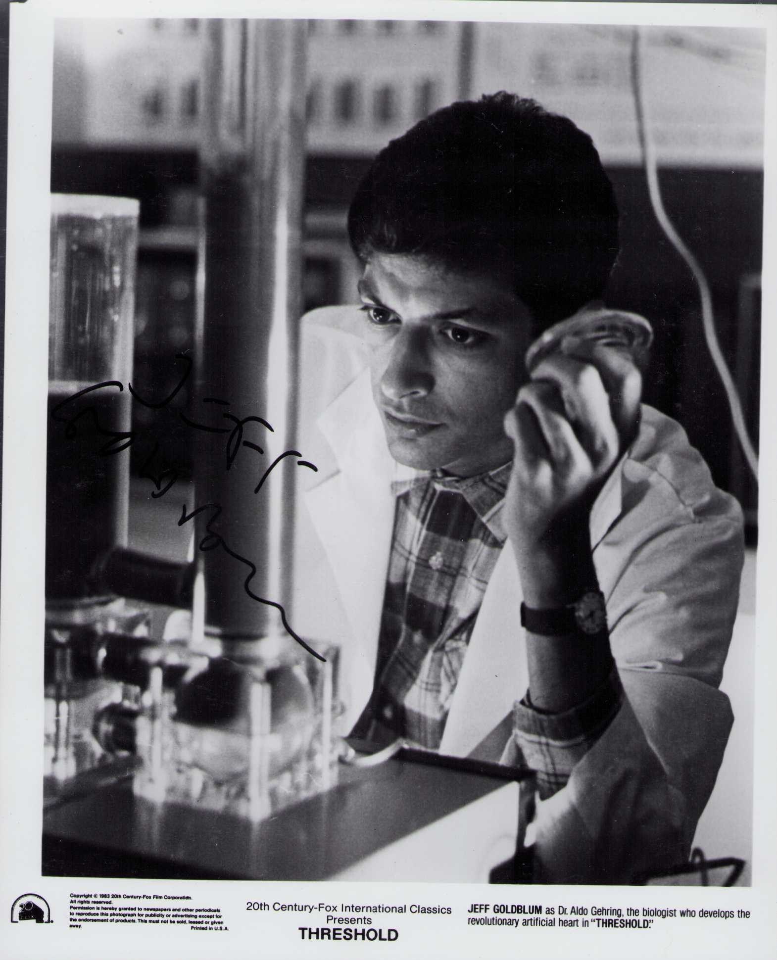 Jeff Goldblum vintage signed photograph (1 of 1)