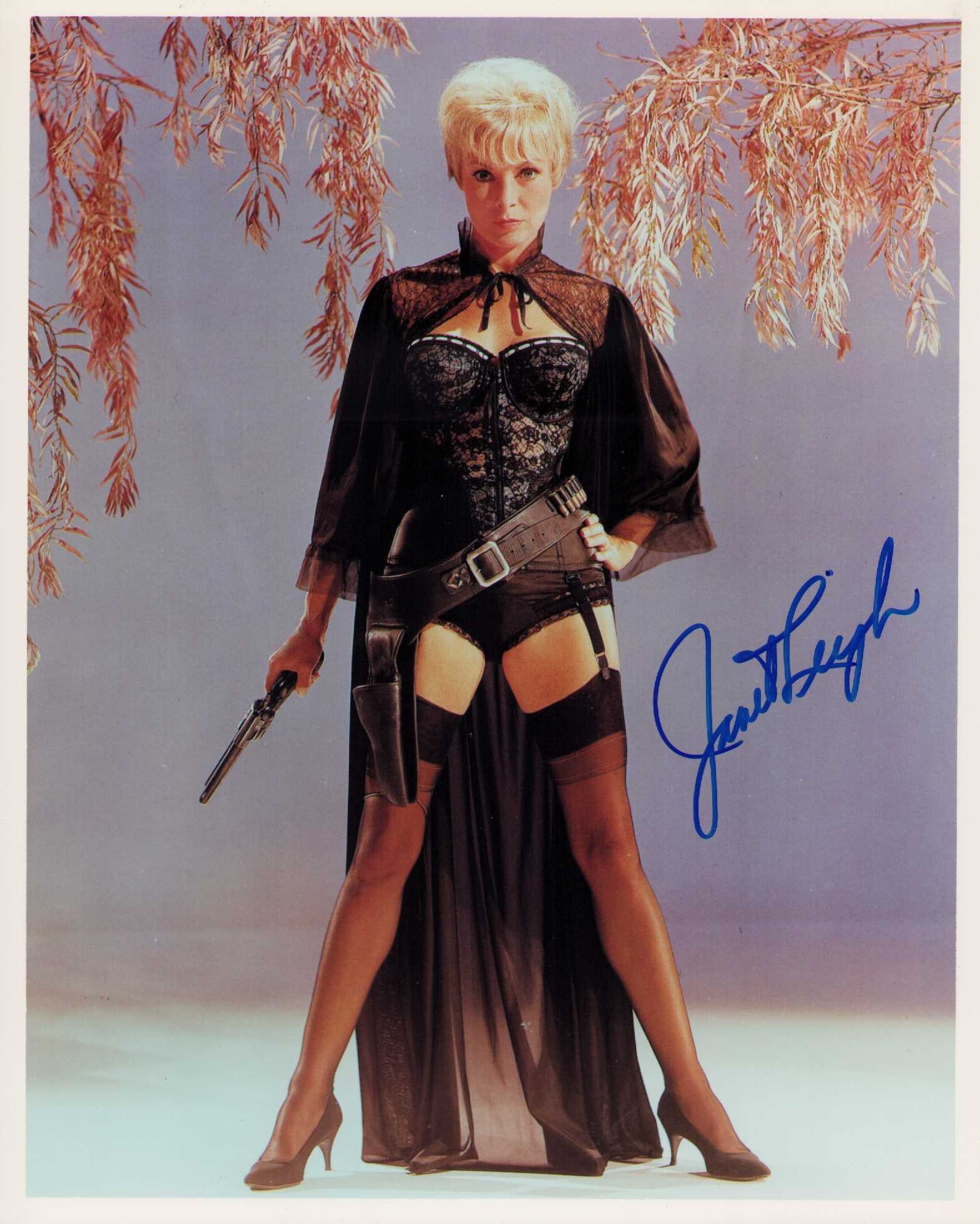 Janet Leigh signed photograph (1 of 1)