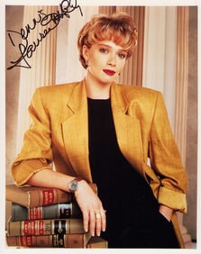 Lauren Holly signed photograph