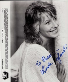 Linda Kozlowski signed photograph