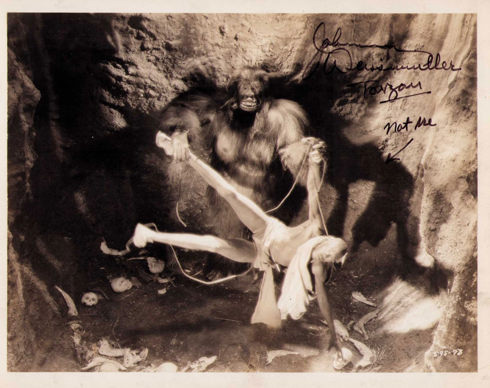 Johnny Weismuller signed vintage photograph (1 of 1)