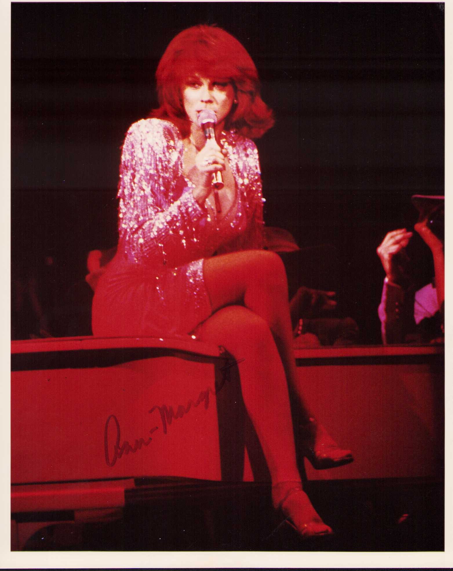 Ann Margret signed photograph (1 of 1)