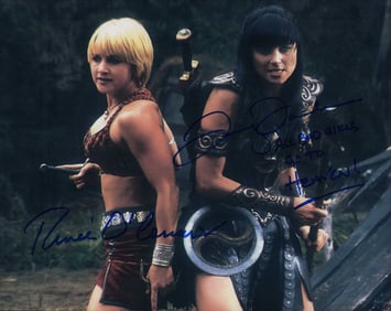 Xena Warrior Princess cast signed photograph