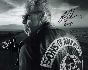 Ron Perlman signed photograph