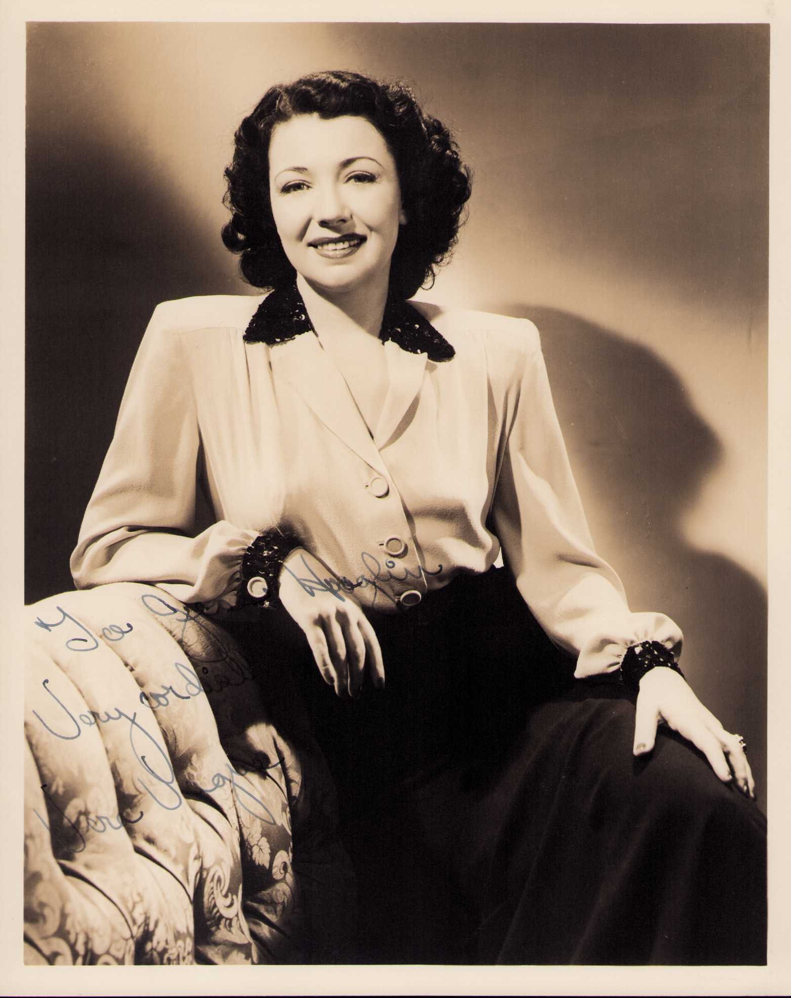 Vera Vague vintage signed photograph: A scarce Disney voice this is a 30s signed original photograph of actress Vera Vague Certificate of AuthenticityEVERY item in this auction comes with at minimum a fully illustrated and serial numbered
