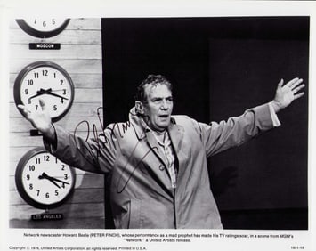 Peter Finch signed photograph